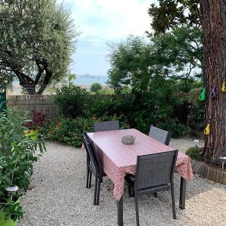 Appartement Face A La Mer Et Au Port Saint Laurent Du Var Avec Jardin Privatif Buitenkant foto